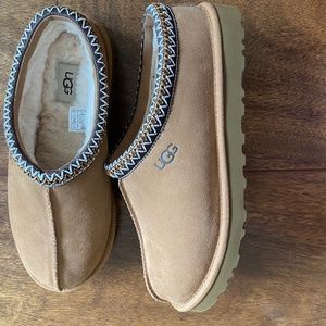 UGG Suede Shoes, Men’s size 10